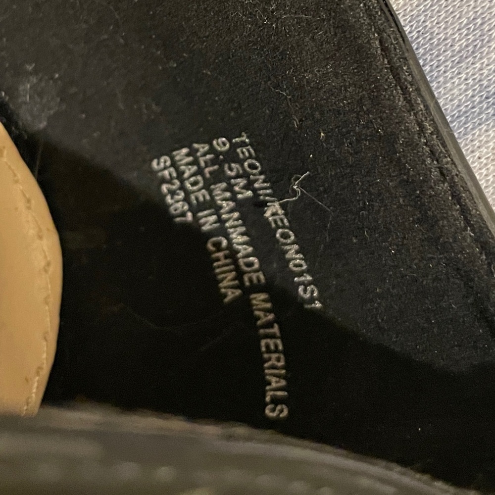 Steve Madden Twice Black Patent Leather Mary Jane platform Heels - Picture 12 of 12